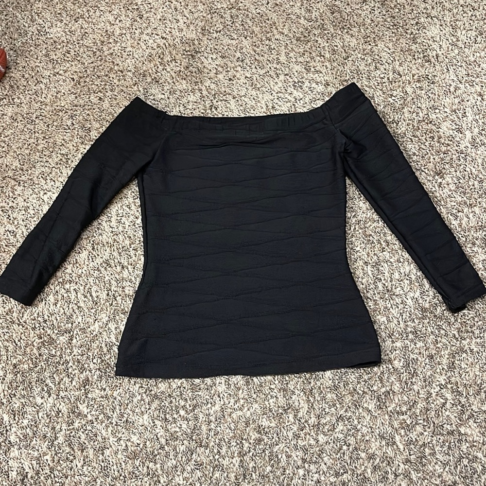 G by Guess off shoulder top